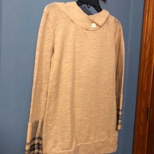 Hoodie with plaid accents